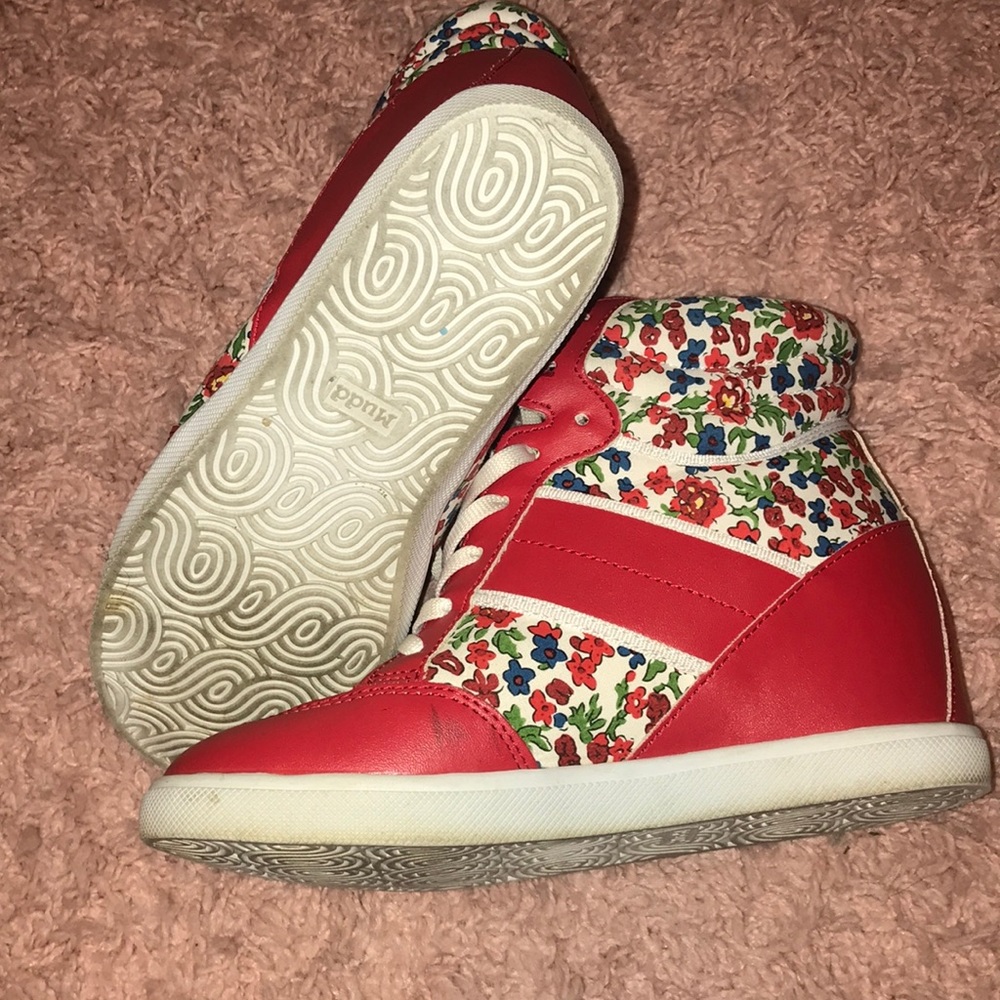 MUDD Spring time wedges - Picture 2 of 2